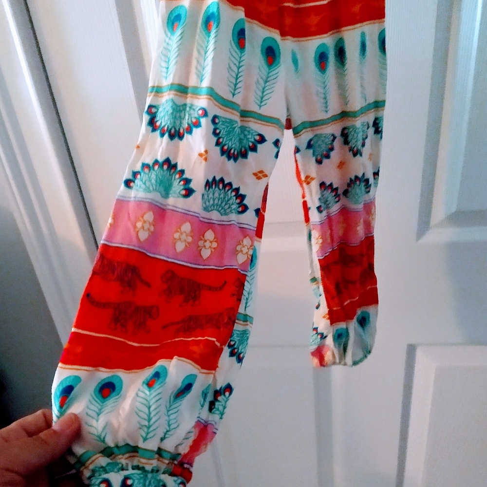 Disney Aladdin jumper size 4t - Picture 4 of 4